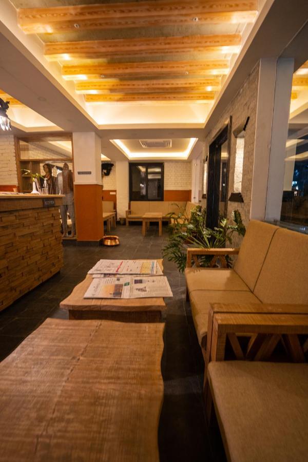 Hotel Mera Peak Private Limited بوكْرا المظهر الخارجي الصورة